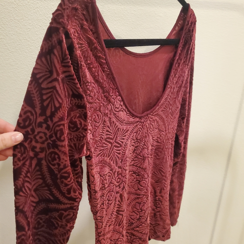 Deep Red top - Picture 5 of 6